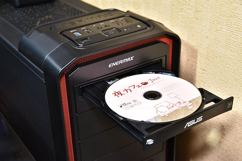 Music Center for PCで取り込むCDをパソコンにセット